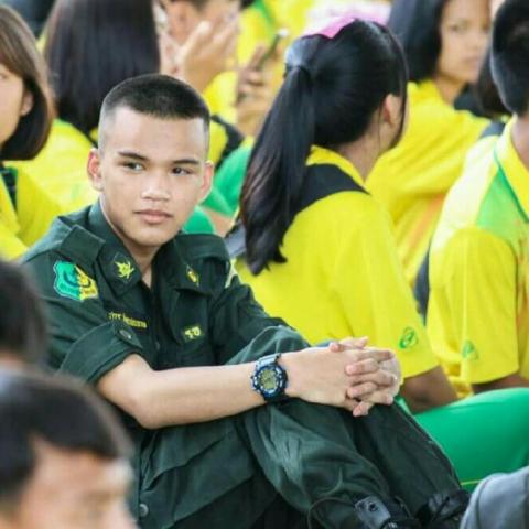 197 Wee01.jpg