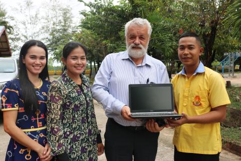 242Note004.JPG